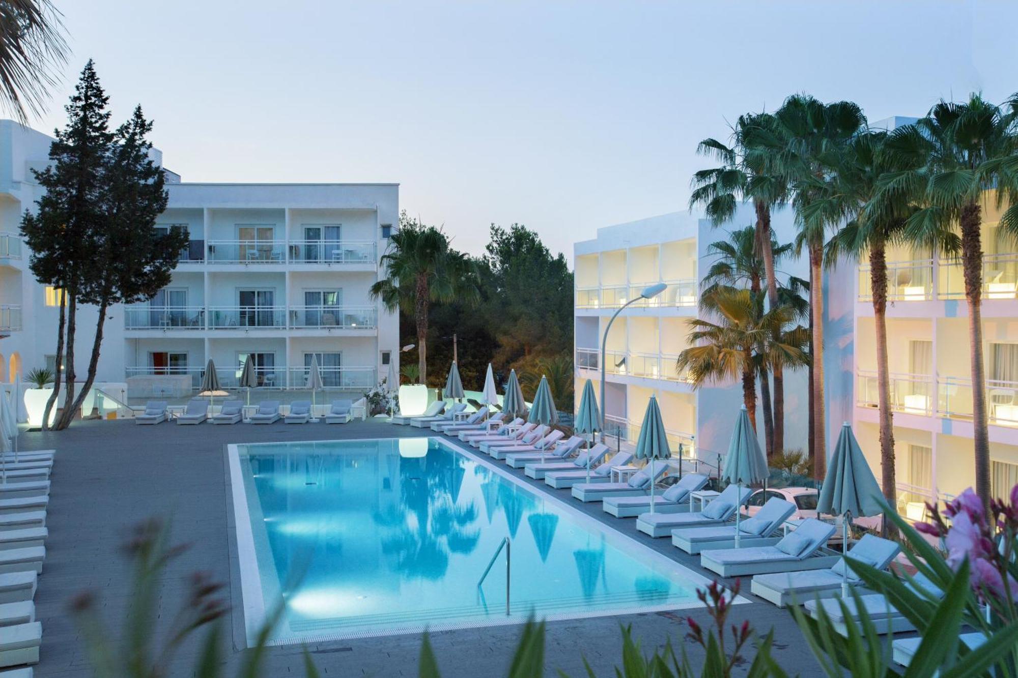 פורטינטקס Grupotel Ibiza Beach Resort - Adults Only מראה חיצוני תמונה